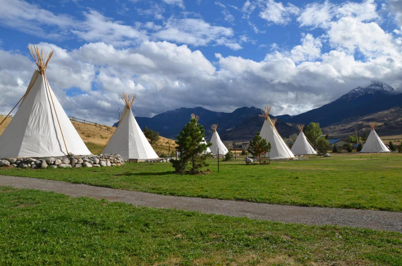 Dreamcatcher Tipi Hotel Гардинер Экстерьер фото