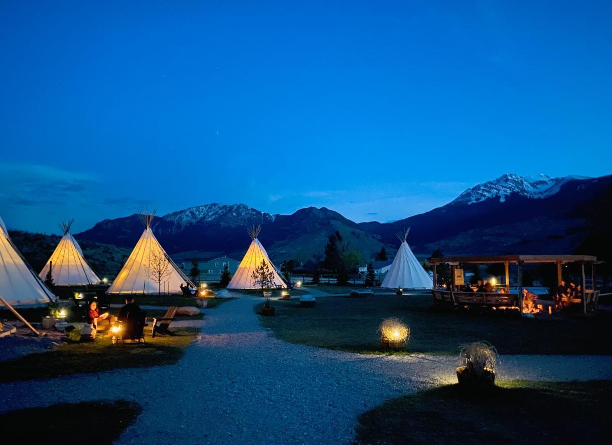 Dreamcatcher Tipi Hotel Гардинер Экстерьер фото