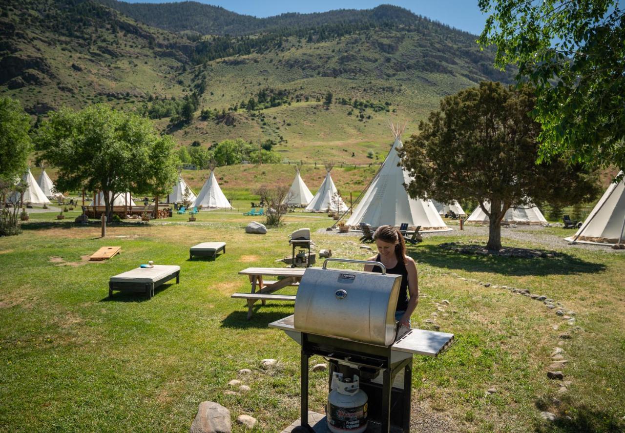 Dreamcatcher Tipi Hotel Гардинер Экстерьер фото