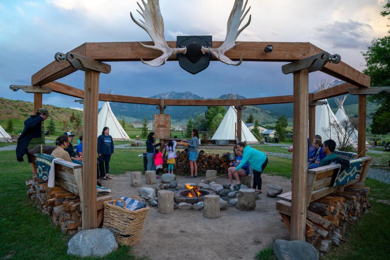 Dreamcatcher Tipi Hotel Гардинер Экстерьер фото