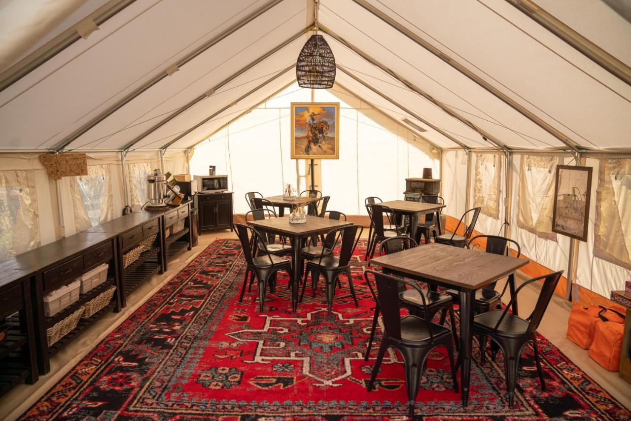 Dreamcatcher Tipi Hotel Гардинер Экстерьер фото