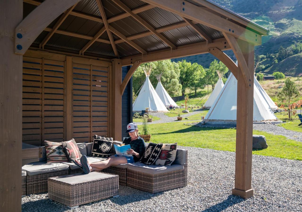 Dreamcatcher Tipi Hotel Гардинер Экстерьер фото