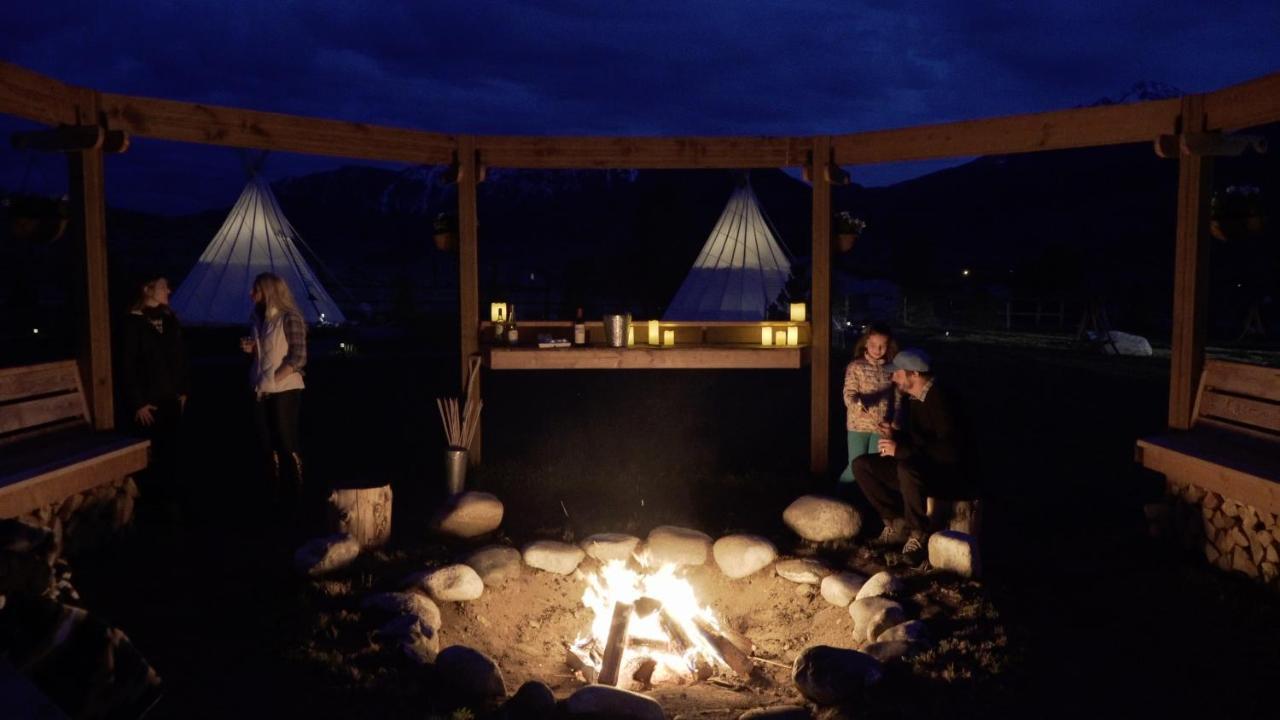 Dreamcatcher Tipi Hotel Гардинер Экстерьер фото