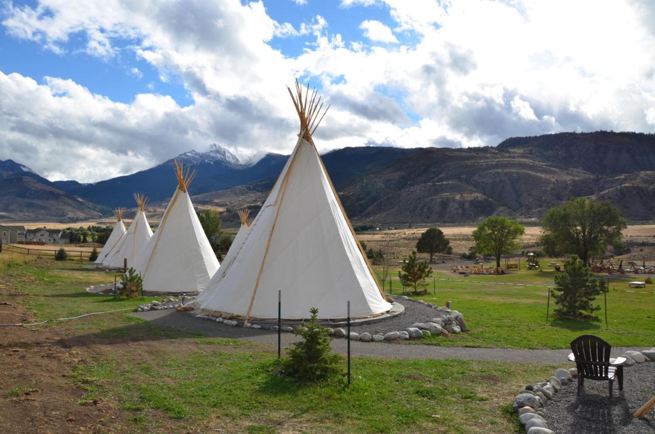 Dreamcatcher Tipi Hotel Гардинер Экстерьер фото